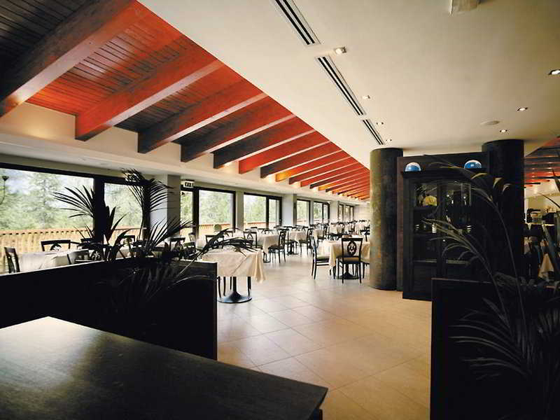 Hotel Sansicario Majestic Cesana Torinese Esterno foto