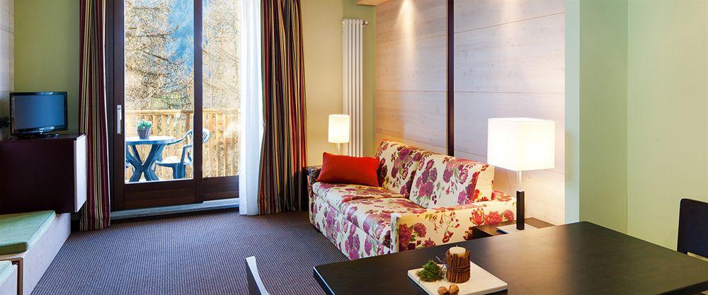 Hotel Sansicario Majestic Cesana Torinese Esterno foto