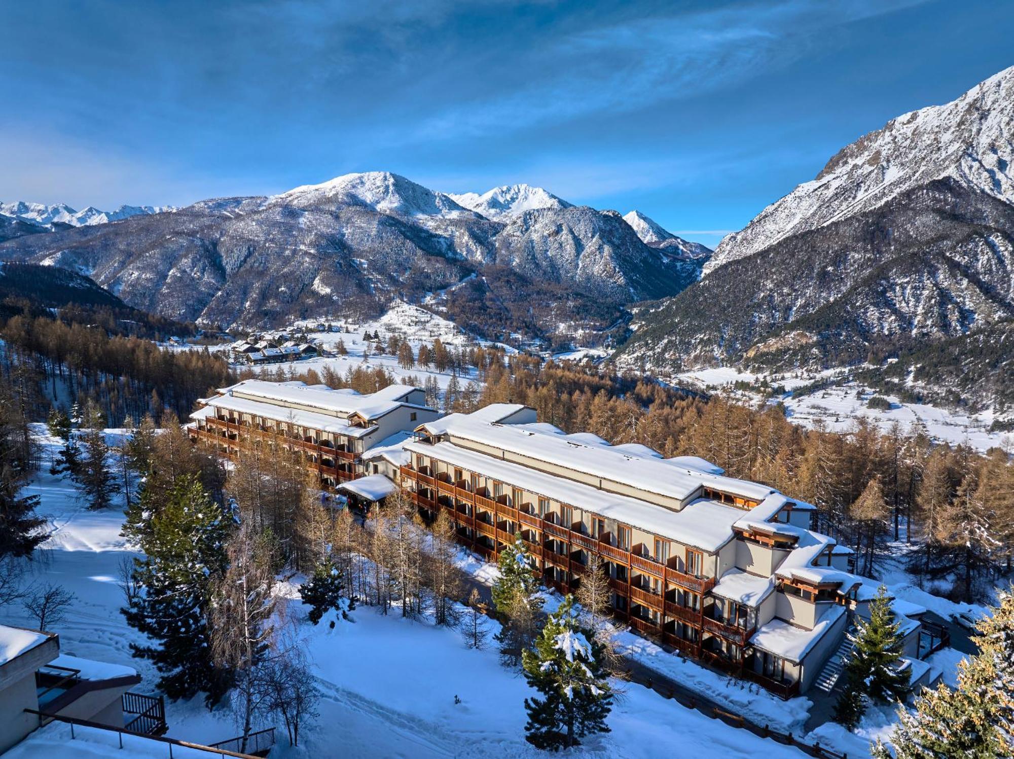 Hotel Sansicario Majestic Cesana Torinese Esterno foto